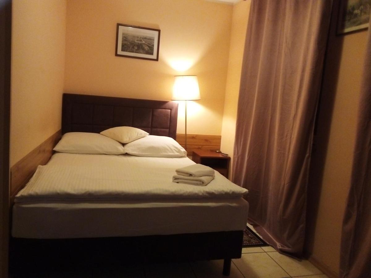 Villa Minerva Zielona Góra Esterno foto